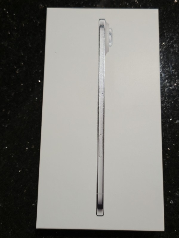 iPhone 17 Air Empty Box Original Cable & Accessories Cloud White 256GB Oem Box