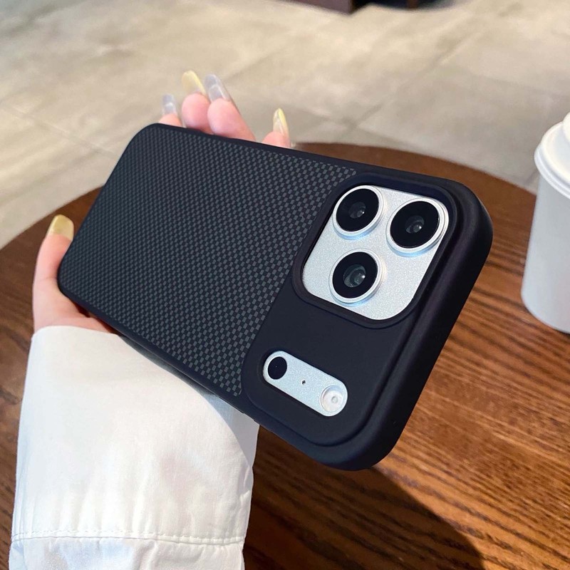 For iPhone 17 Pro Max/17 Pro/17/16 Slim Magnetic Carbon Fiber Pattern Phone Case