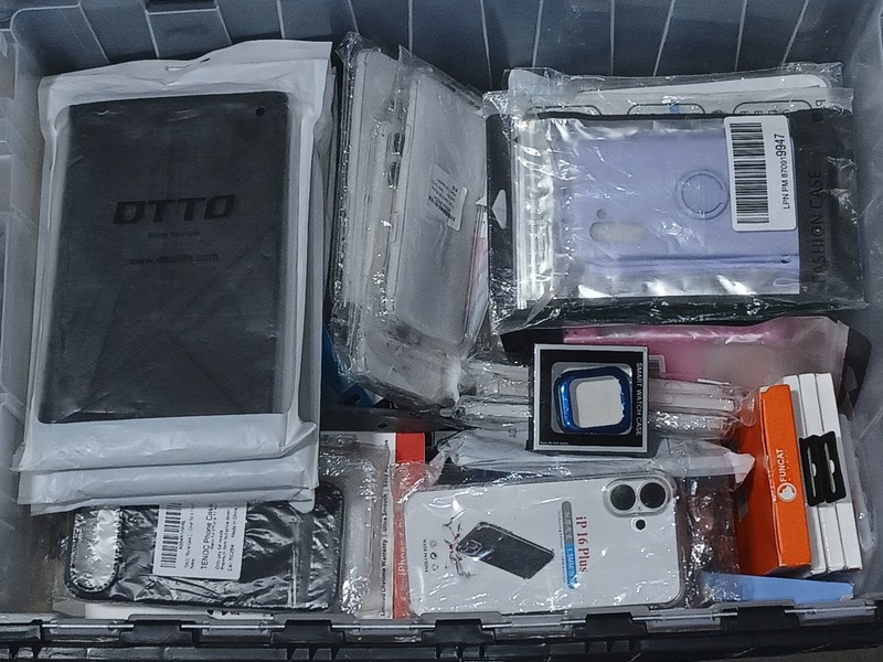 Wholesale Lot of phone cases Screen Protectors iPhone Samsung,Google 117 Total