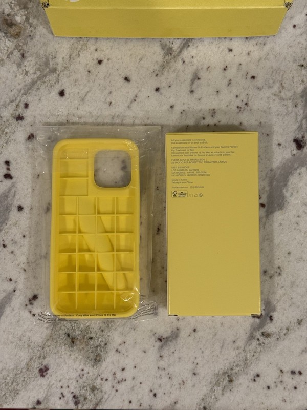Rhode Lemontini Limited Edition Lip Case iPhone 16 Pro Max Authentic gallery