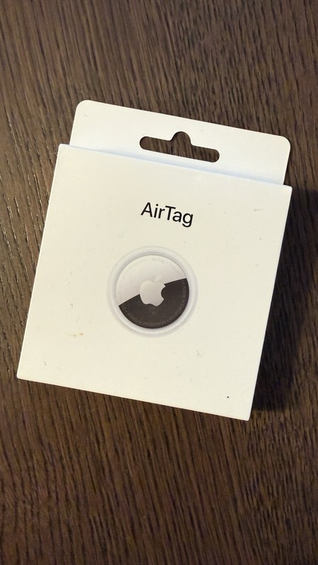 Apple AirTag Bluetooth Tracker – Silver (MX532AM/A)