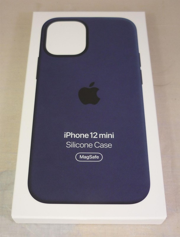 Genuine / Official Apple iPhone 12 Mini Silicone MagSafe Case - Deep Navy (Blue) gallery