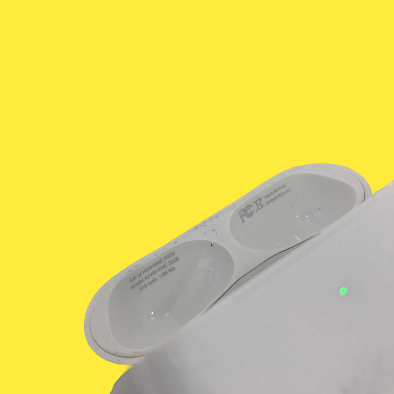 OEM Apple AirPods Pro MagSafe Case Only Model A2190 White Charging Case gallery