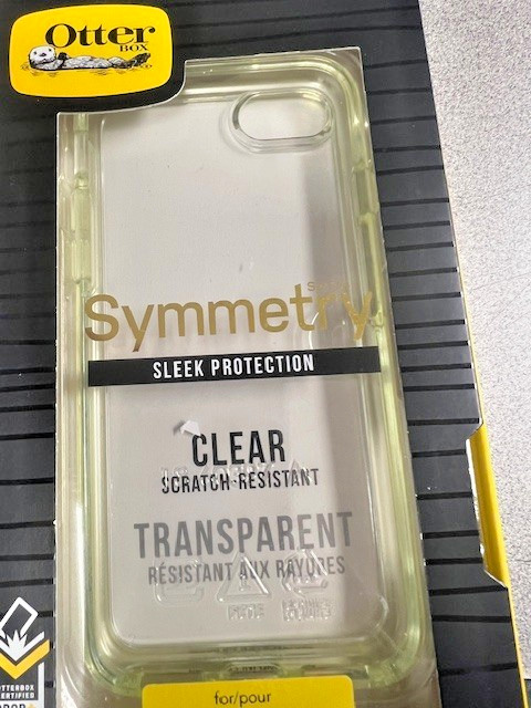 OtterBox Symmetry Scratch Resistant Clear/Black for iPhone 7 or 8